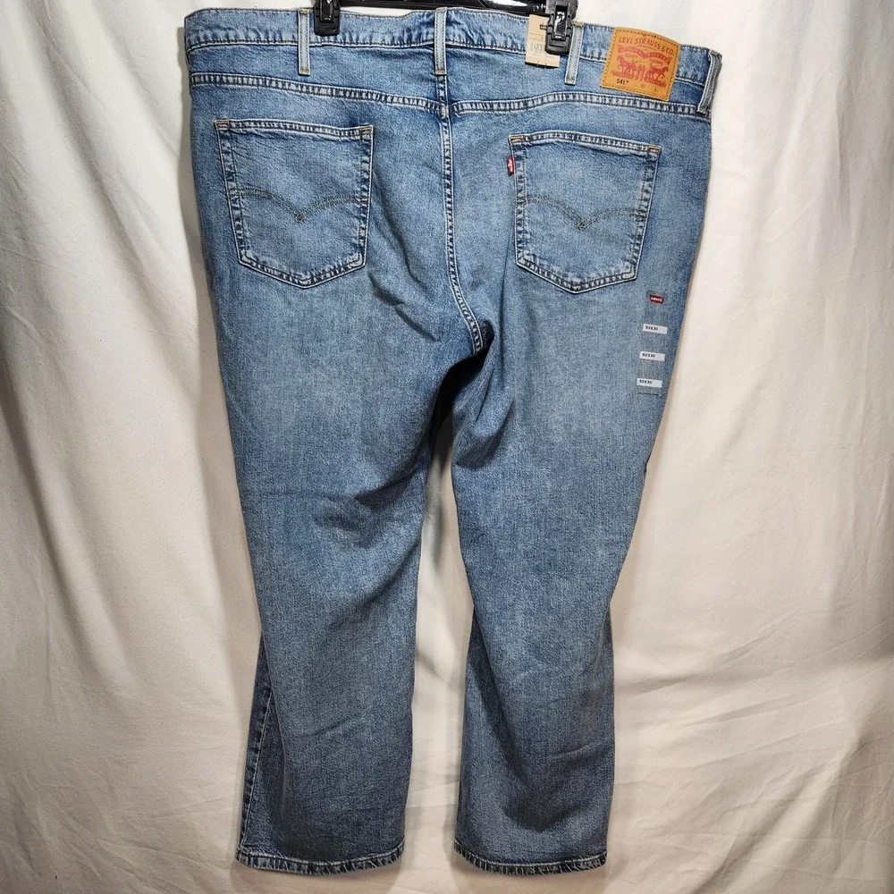 Levi's 541 Mens Jeans Light Wash Size 50 x 30 Blue Denim NWT
